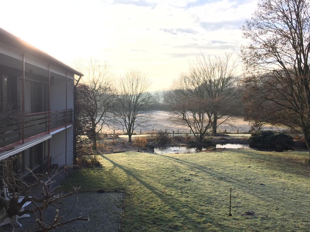 Villa Am Huelser Berg Naehe Duesseldorf Krefeld Eksteriør billede